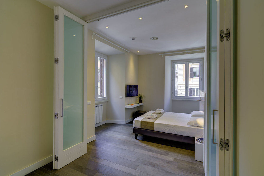 เอชเช โรมา สวีท Bed & Breakfast ภายนอก รูปภาพ