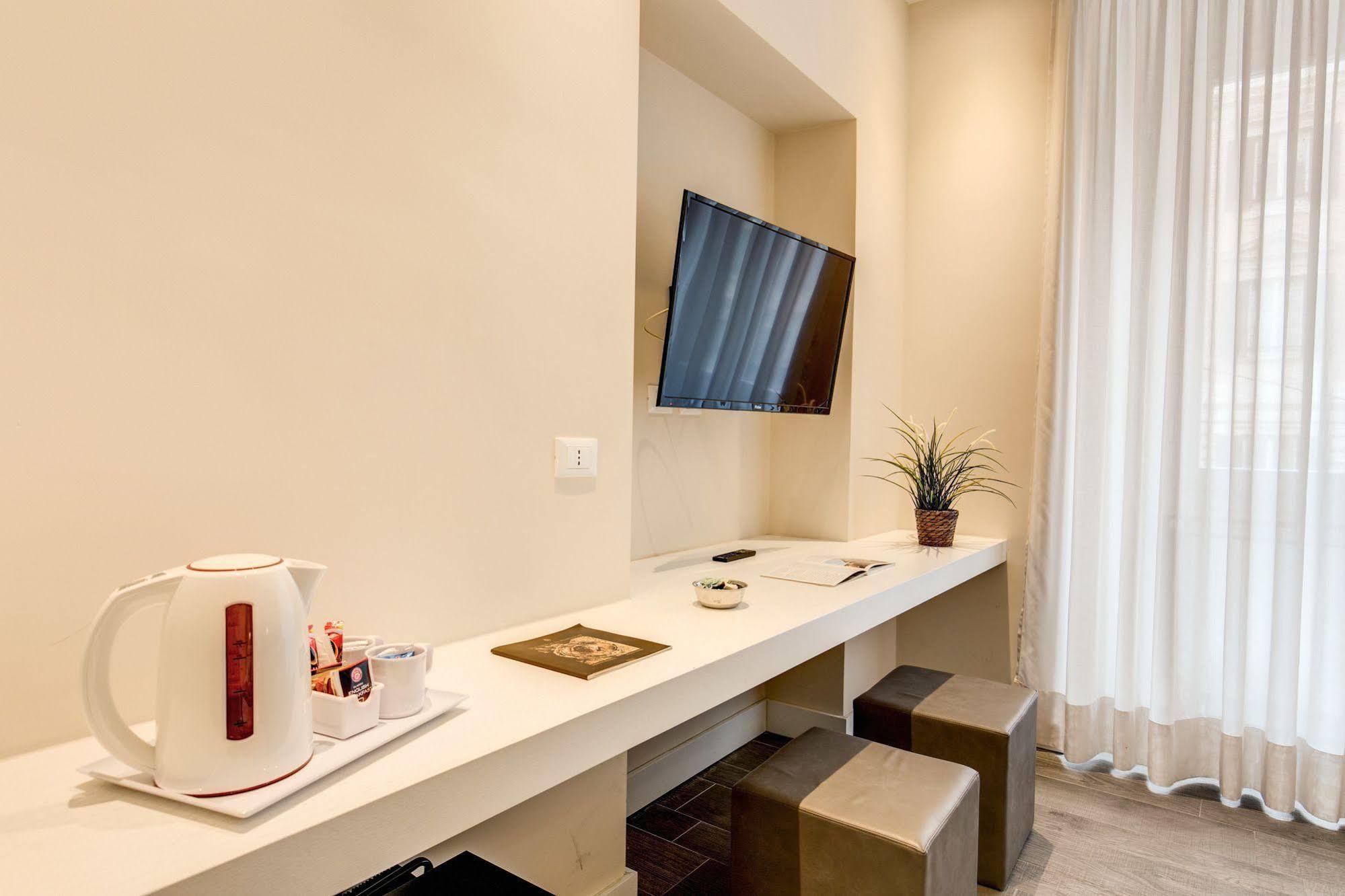 เอชเช โรมา สวีท Bed & Breakfast ภายนอก รูปภาพ