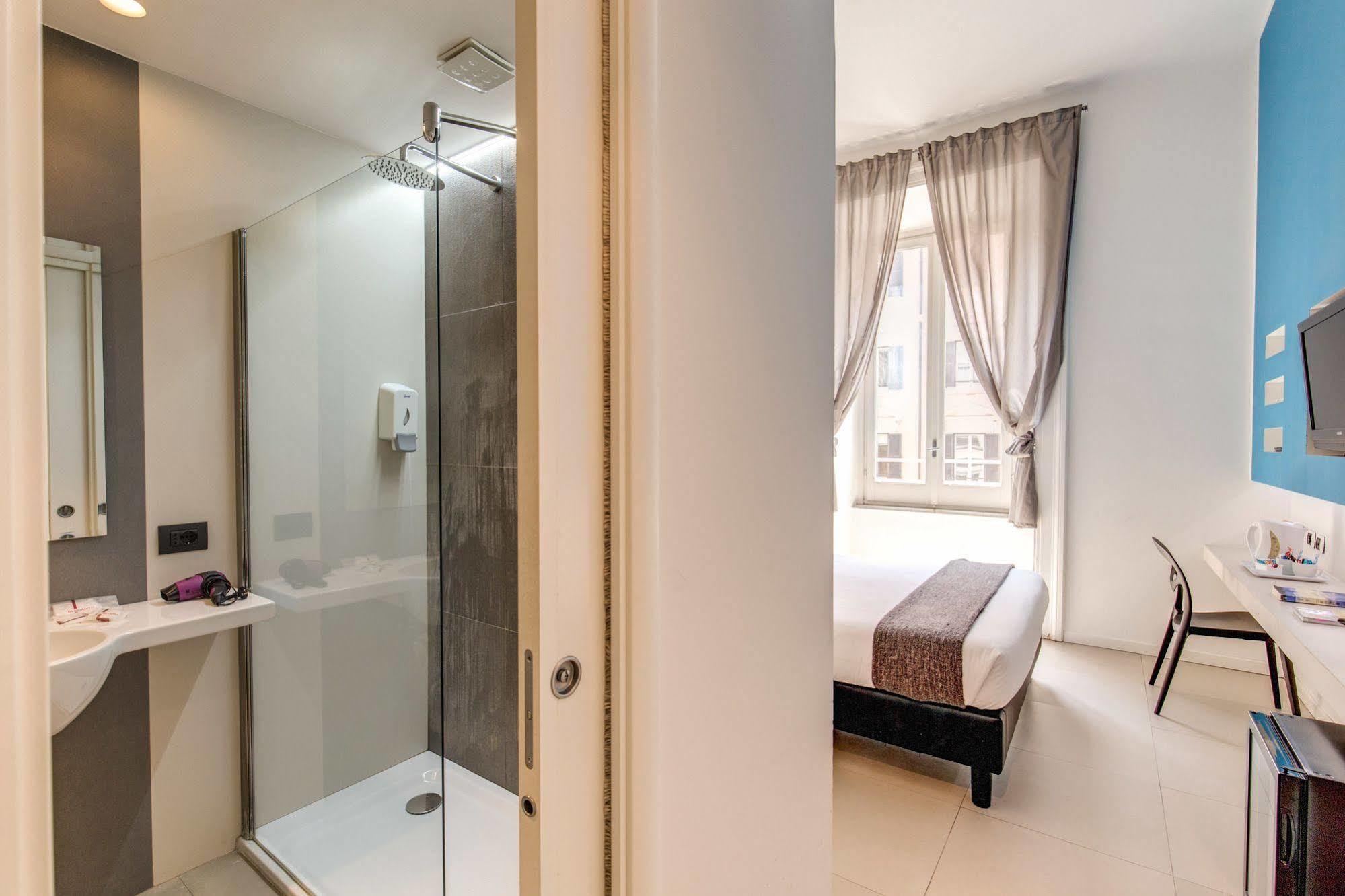 เอชเช โรมา สวีท Bed & Breakfast ภายนอก รูปภาพ